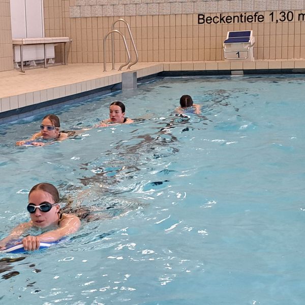 ... und beim Schwimmen